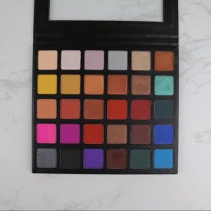 Bebella eyeshadow palette